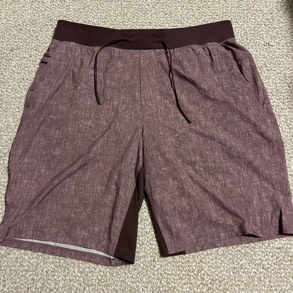 Lululemon Shorts 7in inseam built in support